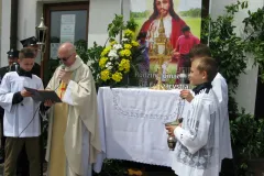 image033